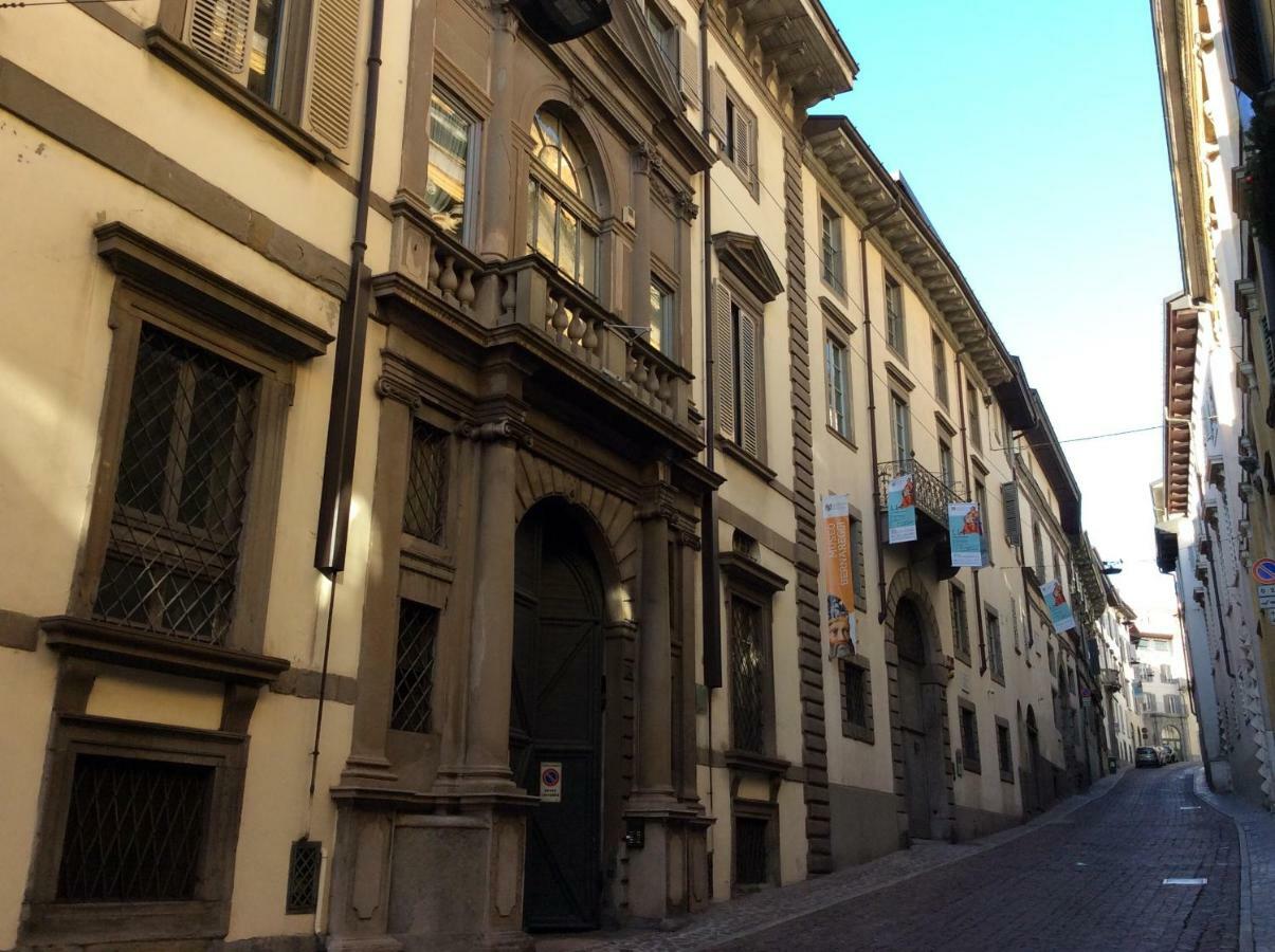 Accademia Deluxe Appartement Bergamo Buitenkant foto